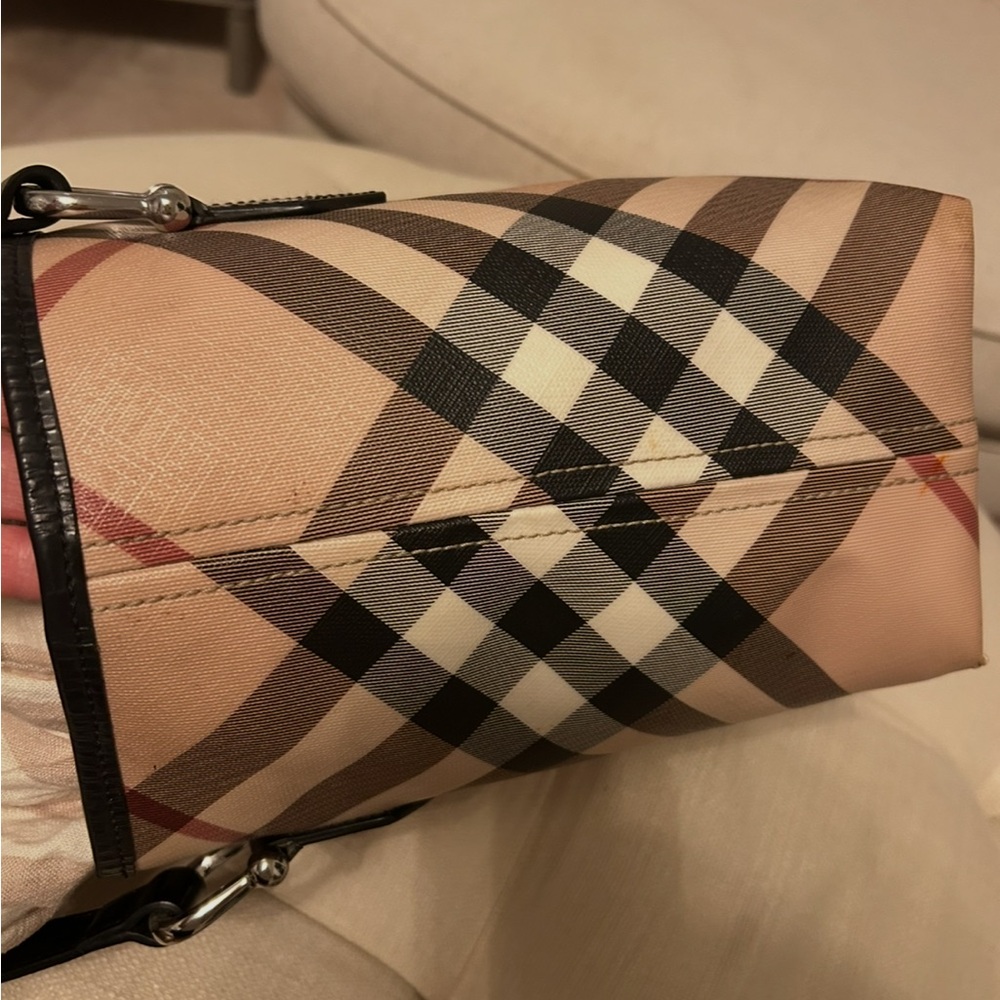 Burberry Tan/Black/Red Plaid CanvasTote Black Patent Leather Silver9.5”x9.5”x5” - Picture 8 of 17